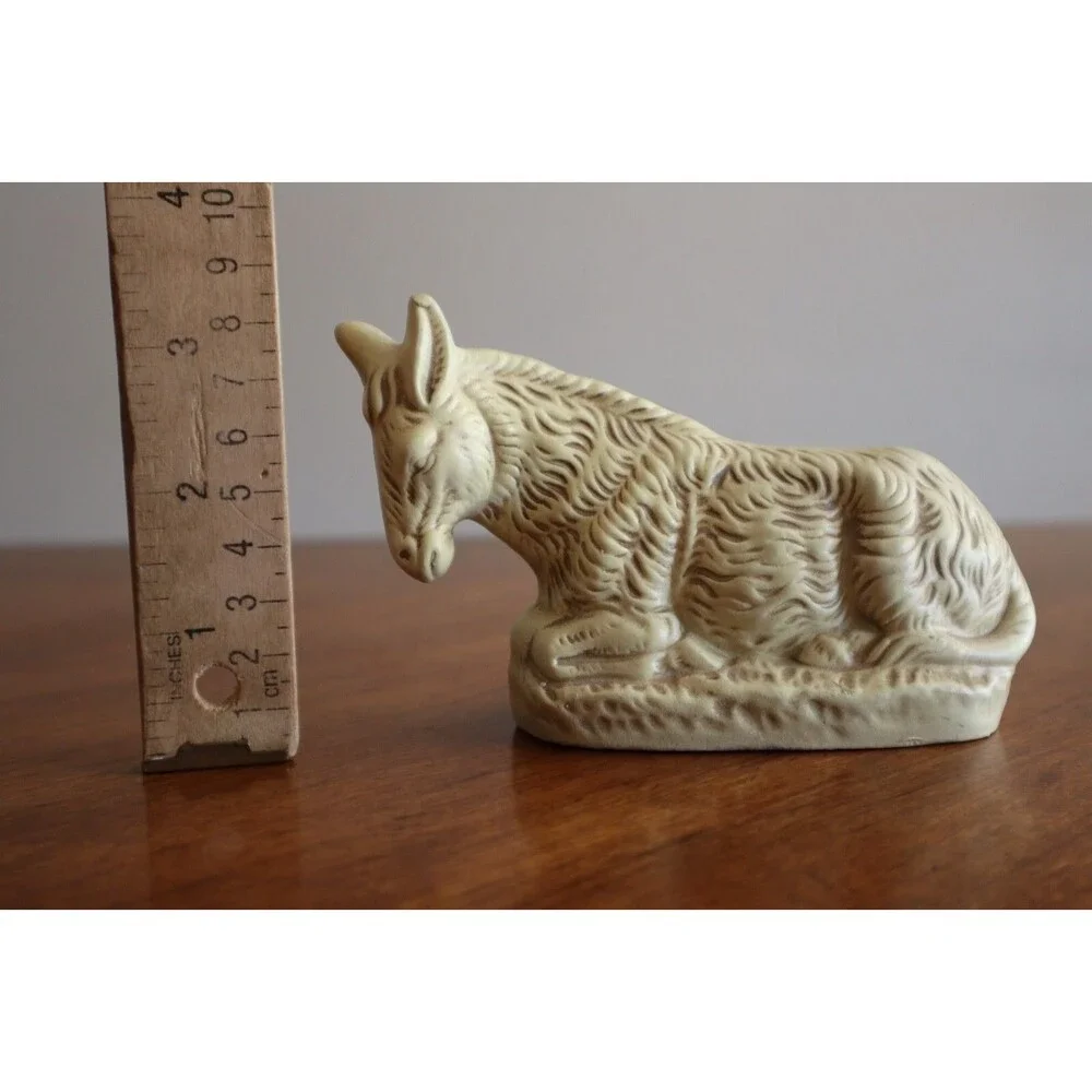 Vtg Christmas Nativity Figurine Paper Mache Composite: Laying Donkey  3.5